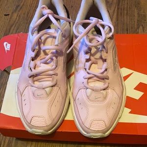 Athletic chunky Nike sneakers